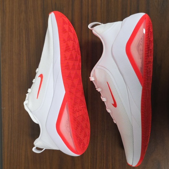 Nike Air Zoom Bella 7 White/Crimson Women's Size 10 Training Shoe FZ1689 101 New - Picture 3 of 11